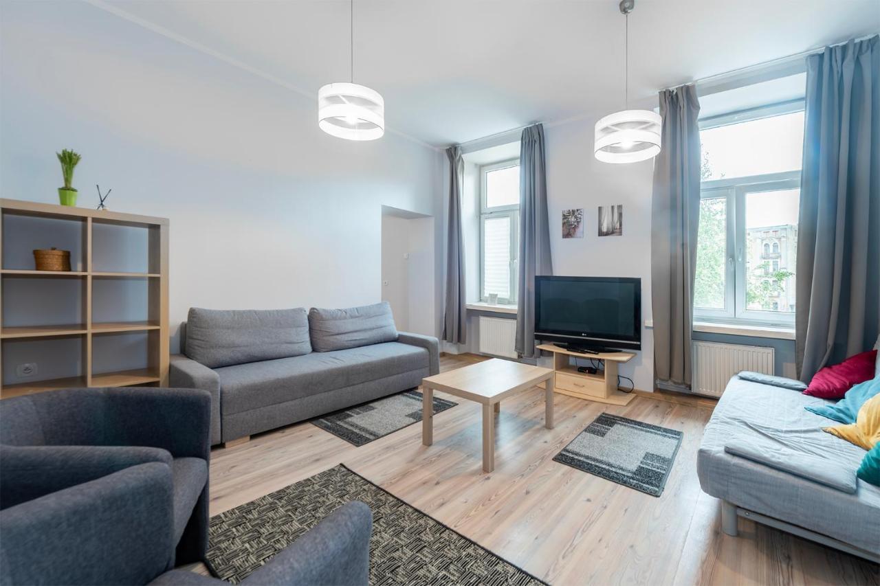 Essence Of Lodz-145M!Central-Secured-Comfy18Ppl!&Freeparking Exterior photo