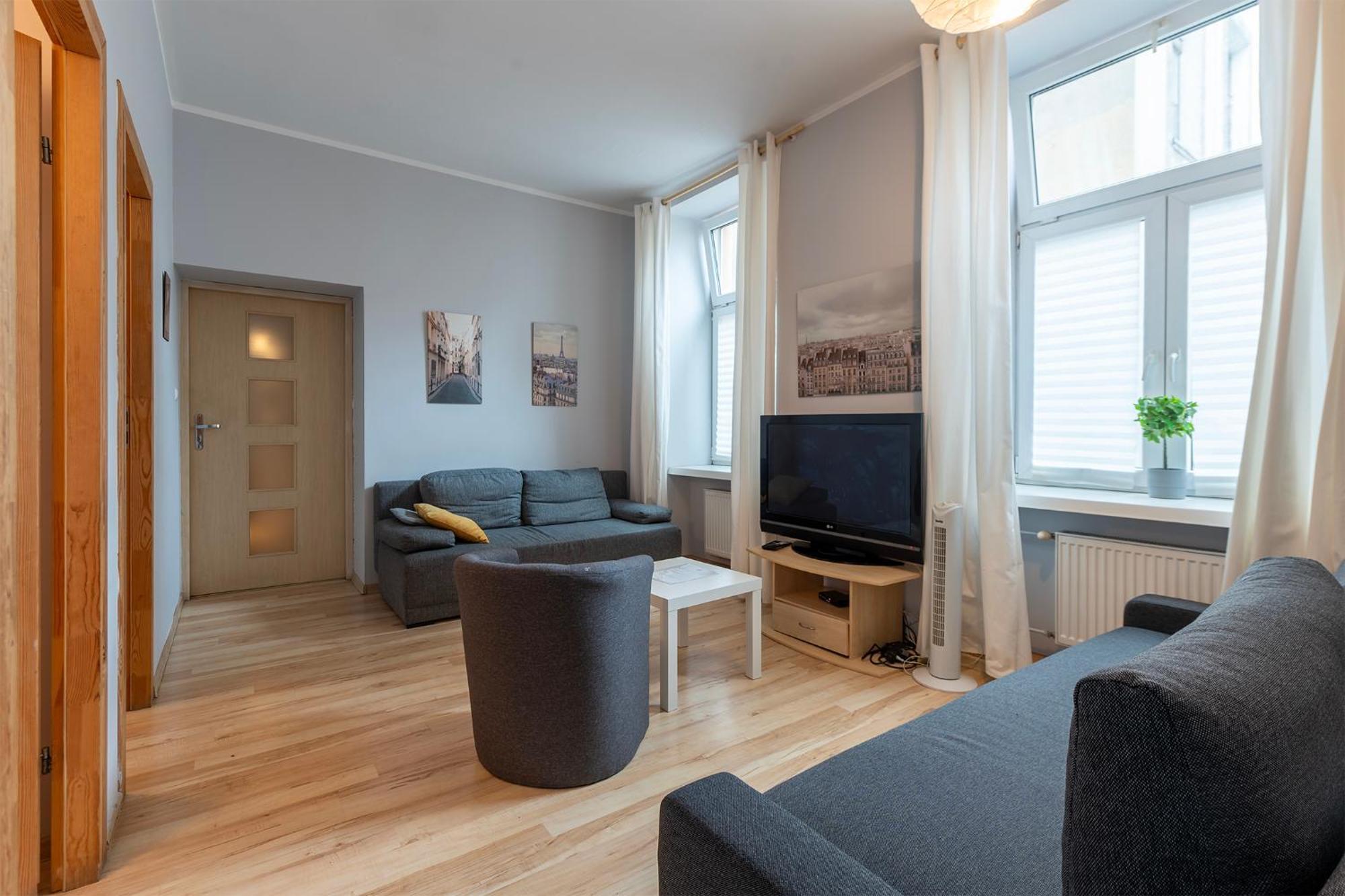 Essence Of Lodz-145M!Central-Secured-Comfy18Ppl!&Freeparking Exterior photo